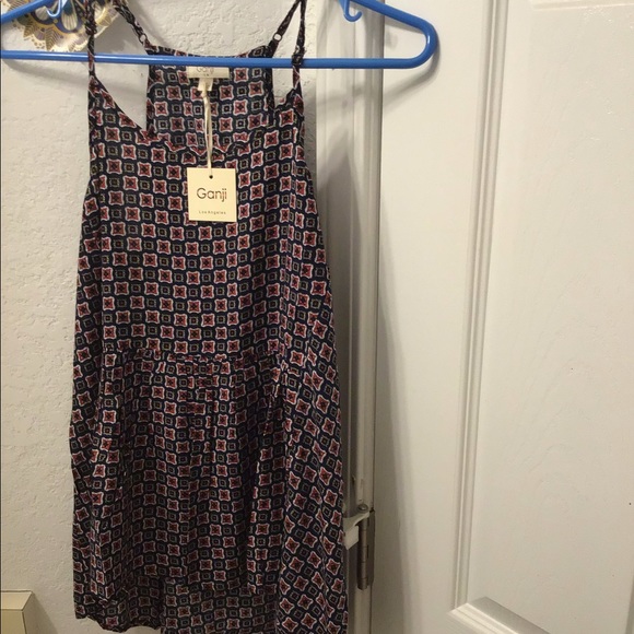 ❗3/$7 or 5/$11 NWT! Womens Navy,and Red Peplum TOP - Picture 4 of 6